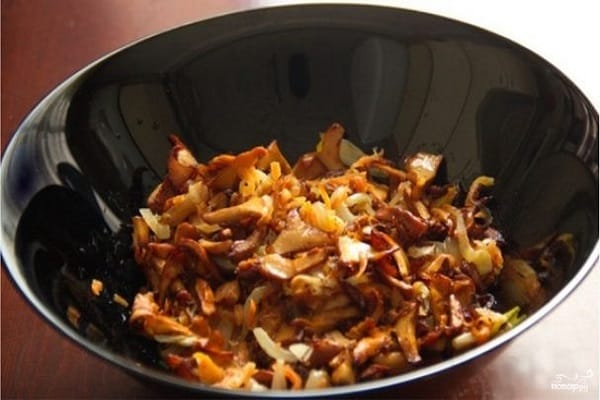 chanterelles with carrots