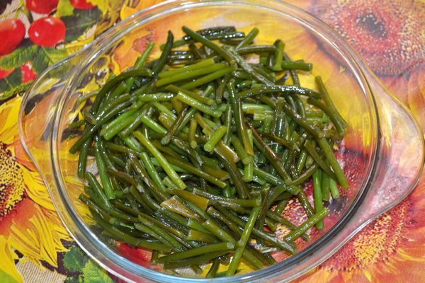 pickling garlic shooters