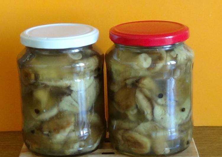 pickled mushrooms