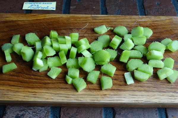 chopped rhubarb