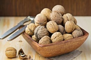 Cómo y cuánto puede almacenar nueces peladas en casa.