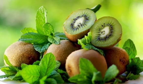 ripe kiwi