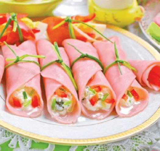 Appetizer Tomato in a sheepskin coat