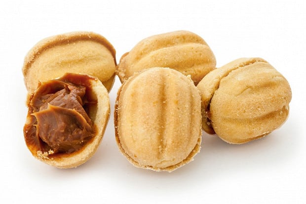 Galletas de nueces con leche condensada