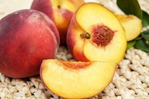 Health benefits and harms of peaches, composition, selection rules and properties