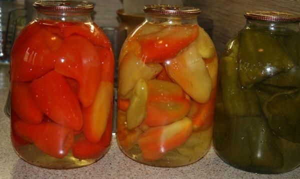 jars of pepper