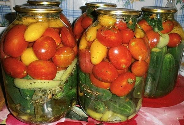 canned tomatoes with cucumbers