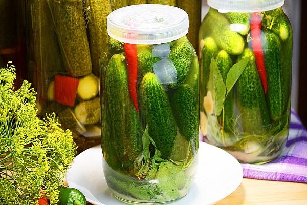 berries with cucumbers