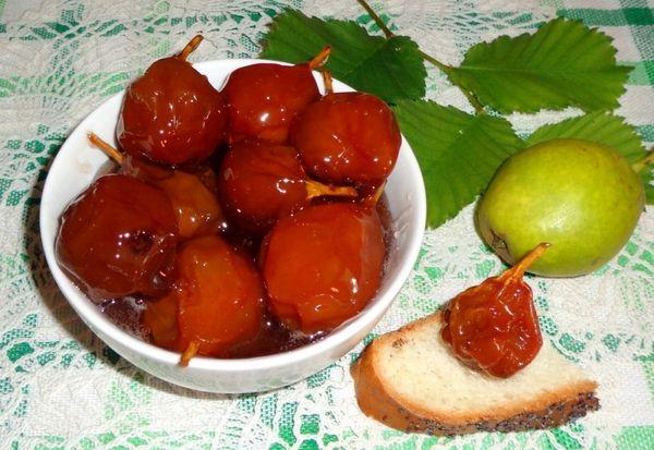 Confiture de poires entières