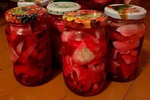 beets in a jar