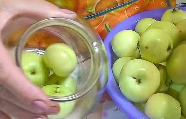 Manzanas en escabeche