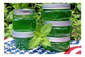 A simple recipe for making mint jam with lemon for the winter