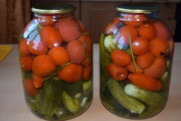 pepinos con tomates