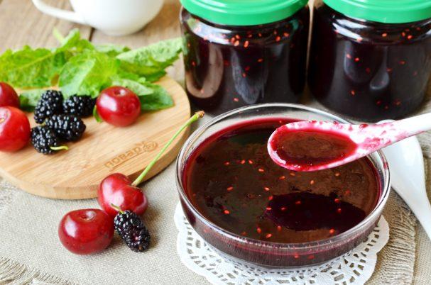 confiture de cerises et mûres