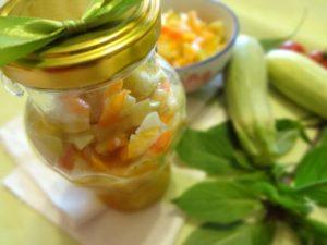 7 delicious recipes for marinating zucchini with carrots for the winter