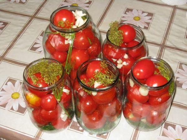 tomates con ajo