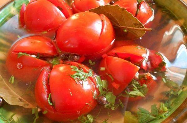 tomates marinées