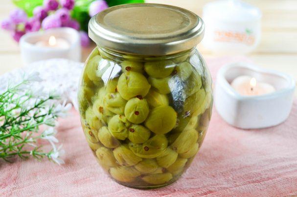 gooseberries in their own juice