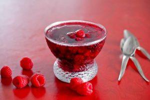 TOP 2 best recipes for making raspberry jam with gelatin for the winter