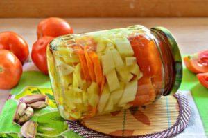 Recetas para preparar calabacines en escabeche con tomates para el invierno.