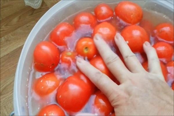 pickled in a bowl