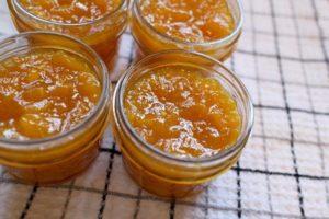 A step-by-step recipe for making sugar-free apple jam for the winter