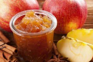 A quick recipe for making apple jam slices for the winter