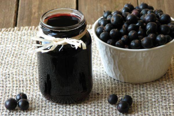 liqueur de cassis maison