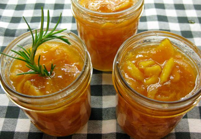 jam with lemon and zucchini