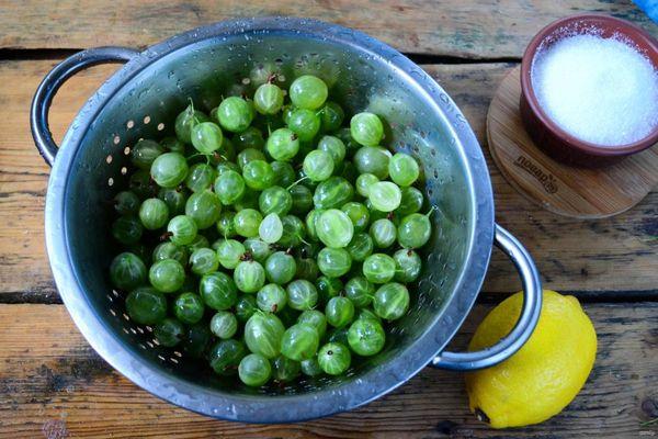 green gooseberry