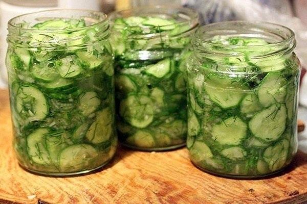 sliced ​​cucumbers