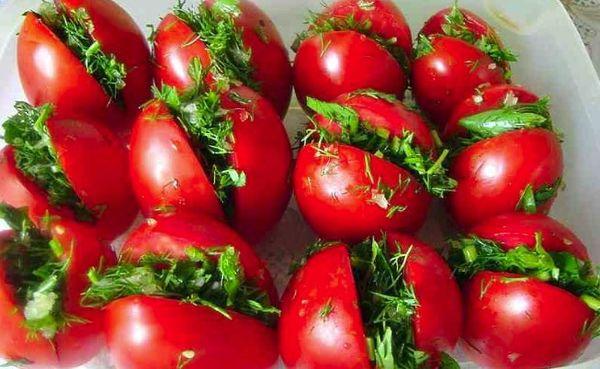 greens in tomatoes