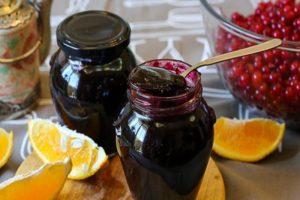 9 simple recipes for making blackcurrant jelly for the winter