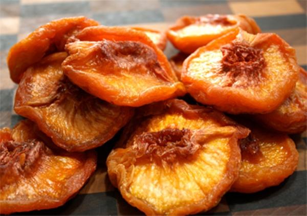 Dried peaches