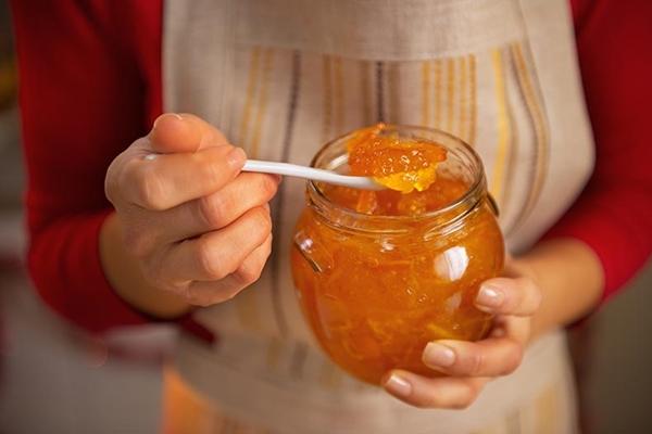 Zucchini and lemon jam for the winter