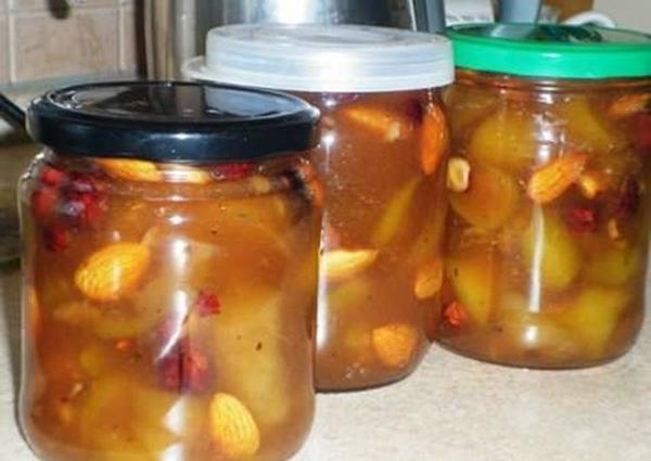 confiture de poire aux noix