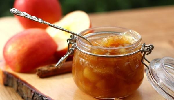 Apple and lemon jam