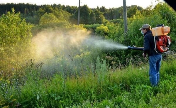 Travailler avec un herbicide