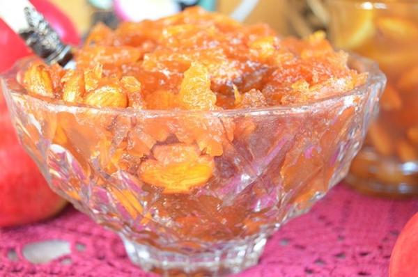 Confiture de pommes aux abricots secs et amandes