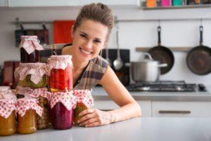 Why does jam grow moldy in jars and what to do, rules for seaming and storage