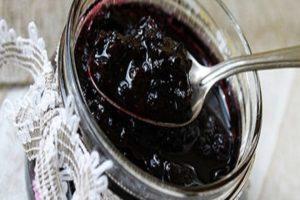 A simple recipe for making bird cherry jam for the winter