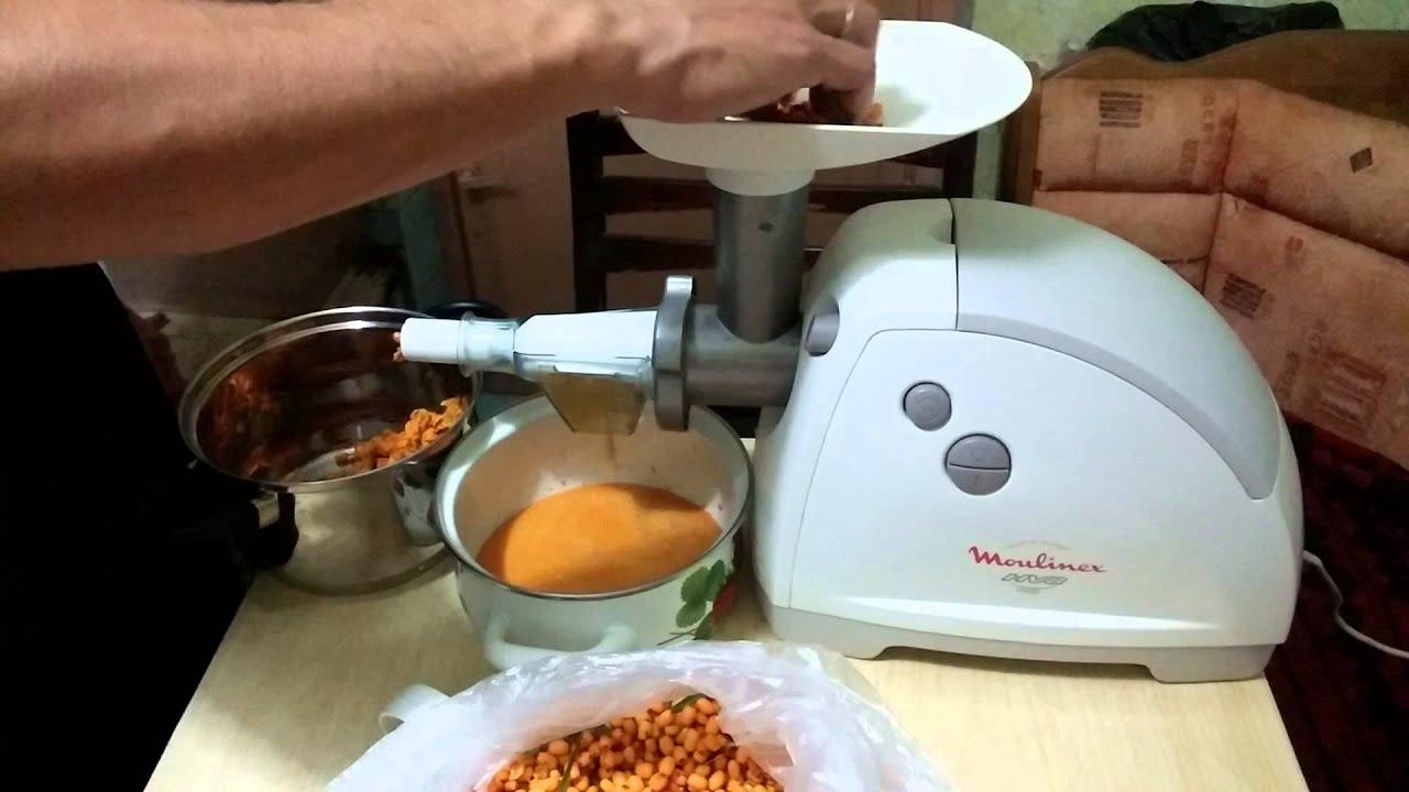 l'argousier à travers un hachoir à viande