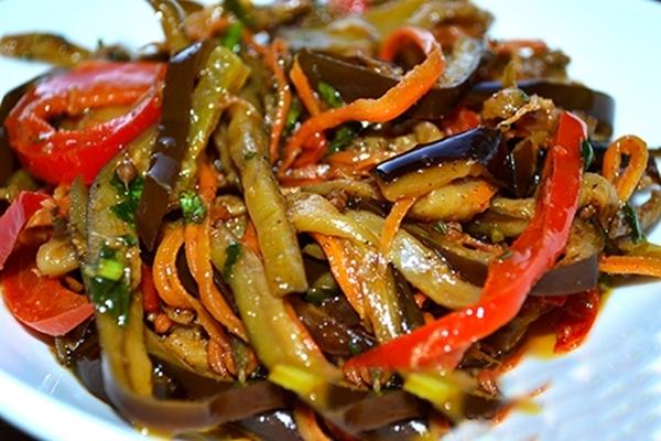 Korean style bitter pepper with vinegar and oil