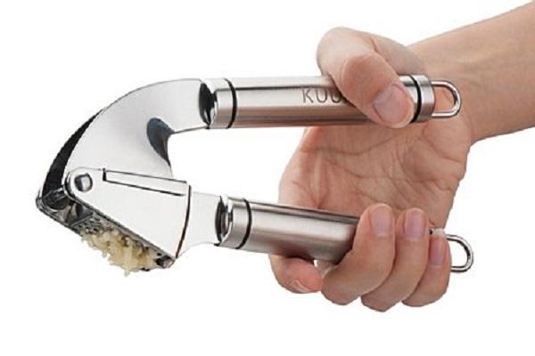 garlic press