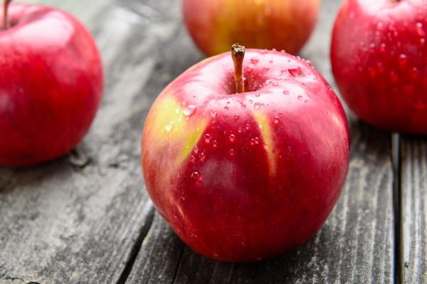 pommes rouges