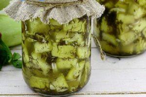 Step-by-step recipe for cooking zucchini in oil for the winter