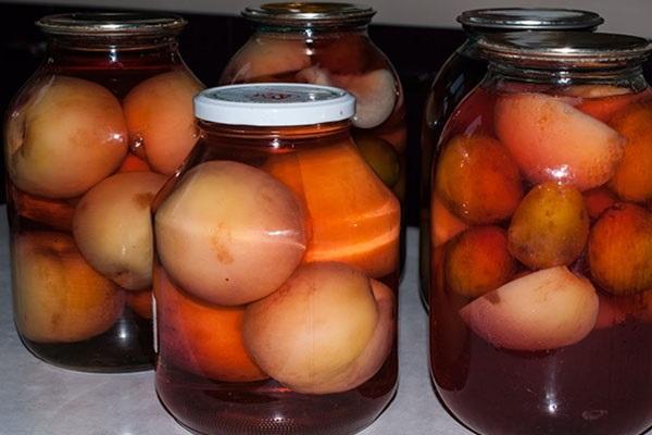 peach compote