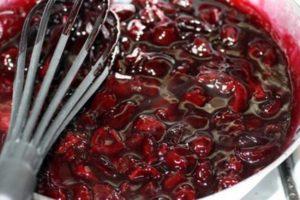 18 recettes faciles pour faire de la confiture de cerises pour l'hiver