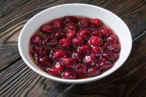 Receta paso a paso para hacer cerezas en almíbar sin hueso para el invierno