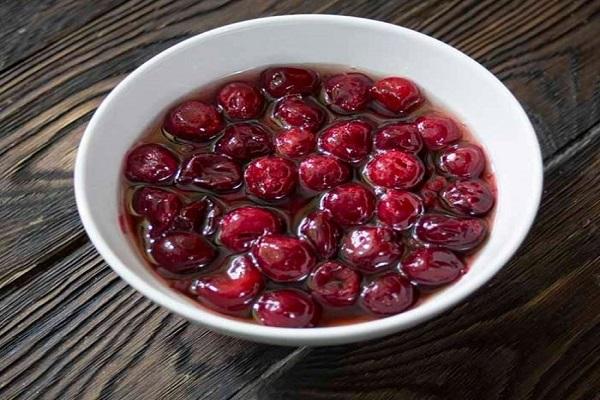 cerezas en almíbar